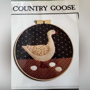 70s CRAFT PATTERN COUNTRY GOOSE vintage new old stock embroidery hoop wall art